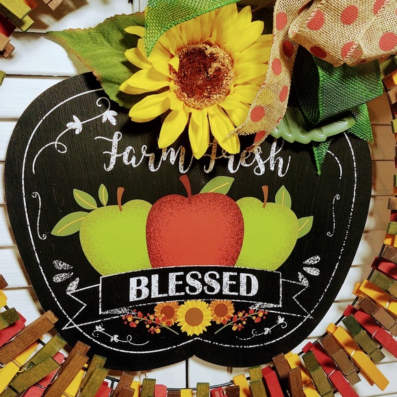 Hand Crafted Fall Clothespin Wreath - Picture 3 of 6